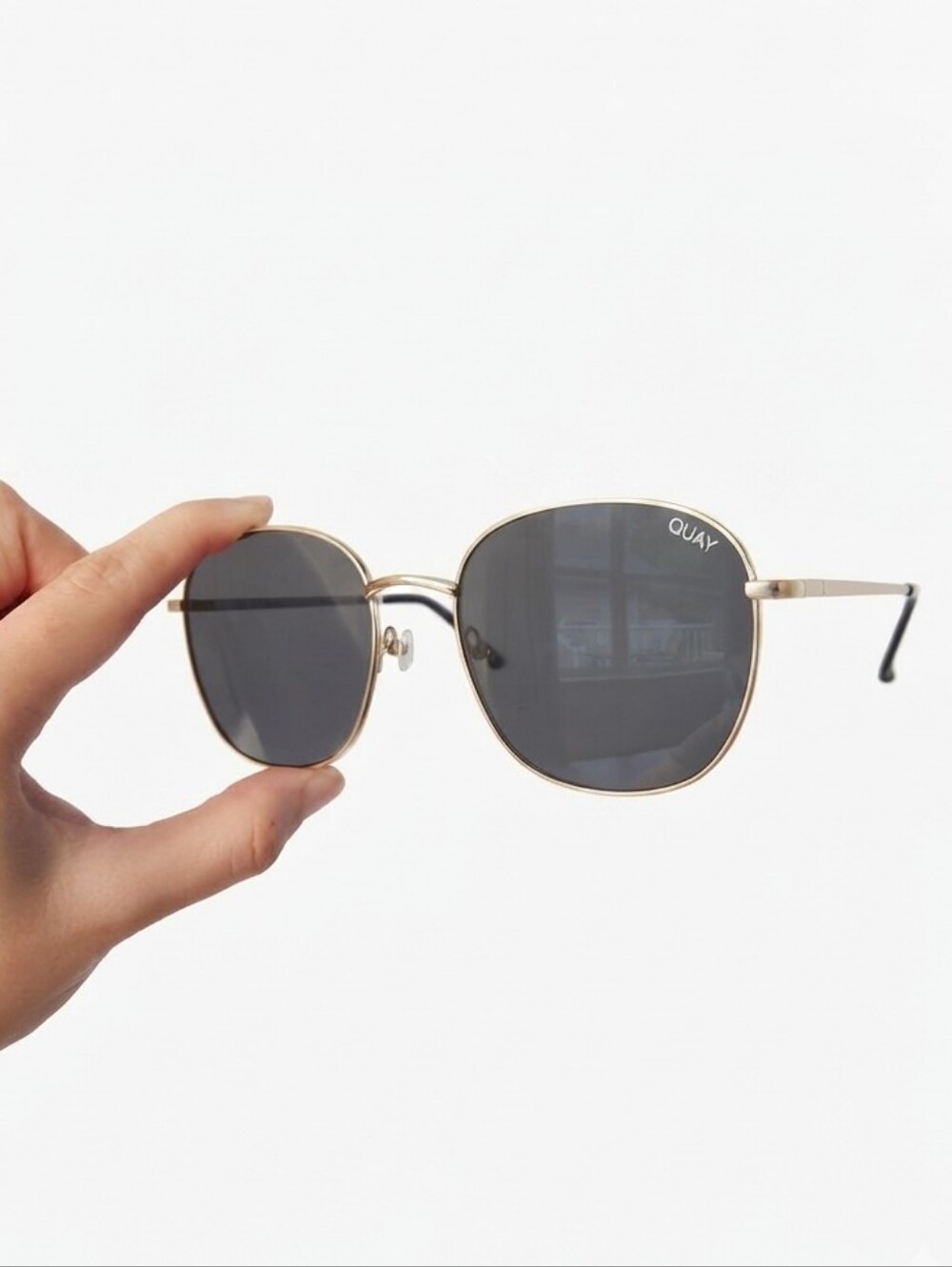 Quay Australia Jezabell Polarized Gold Frame Smoke Lens Sunglasses